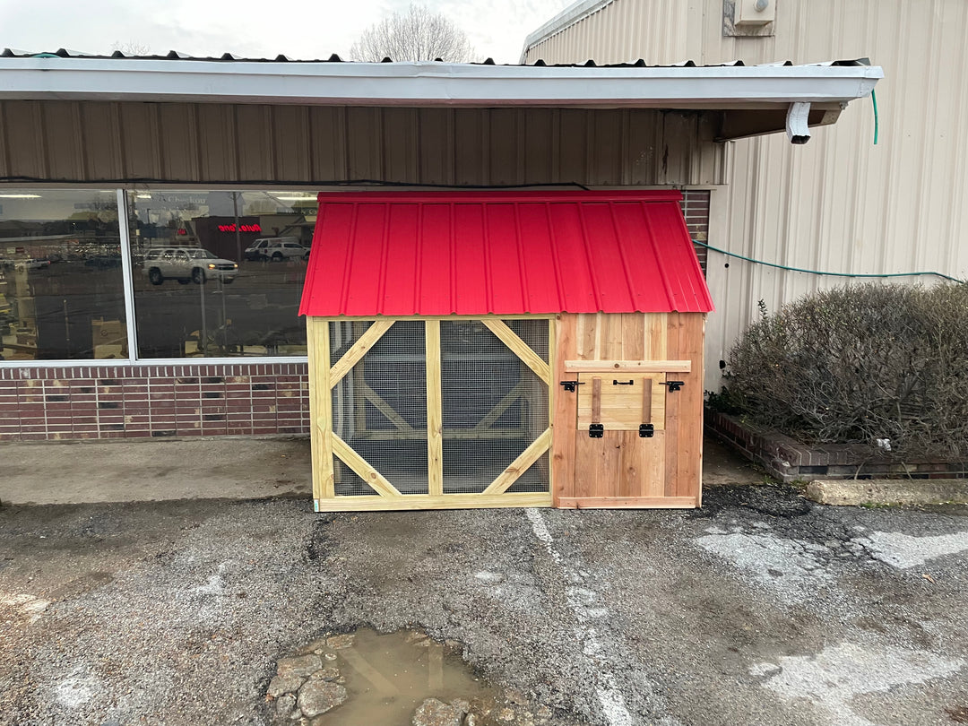 The Mini 6x8' Traditional Style Chicken Coop